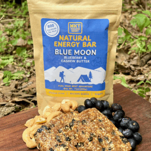 Blue Moon Blueberry & Cashew Butter Energy Bar.